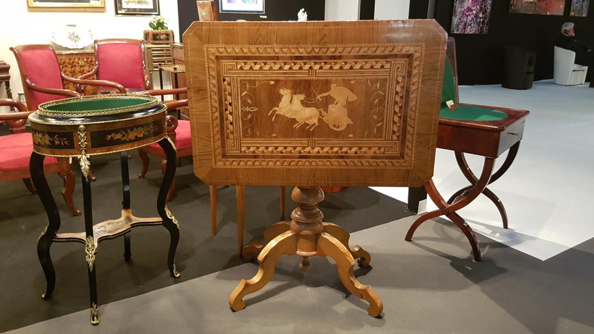 Italian Pedestal Around 1820-photo-2