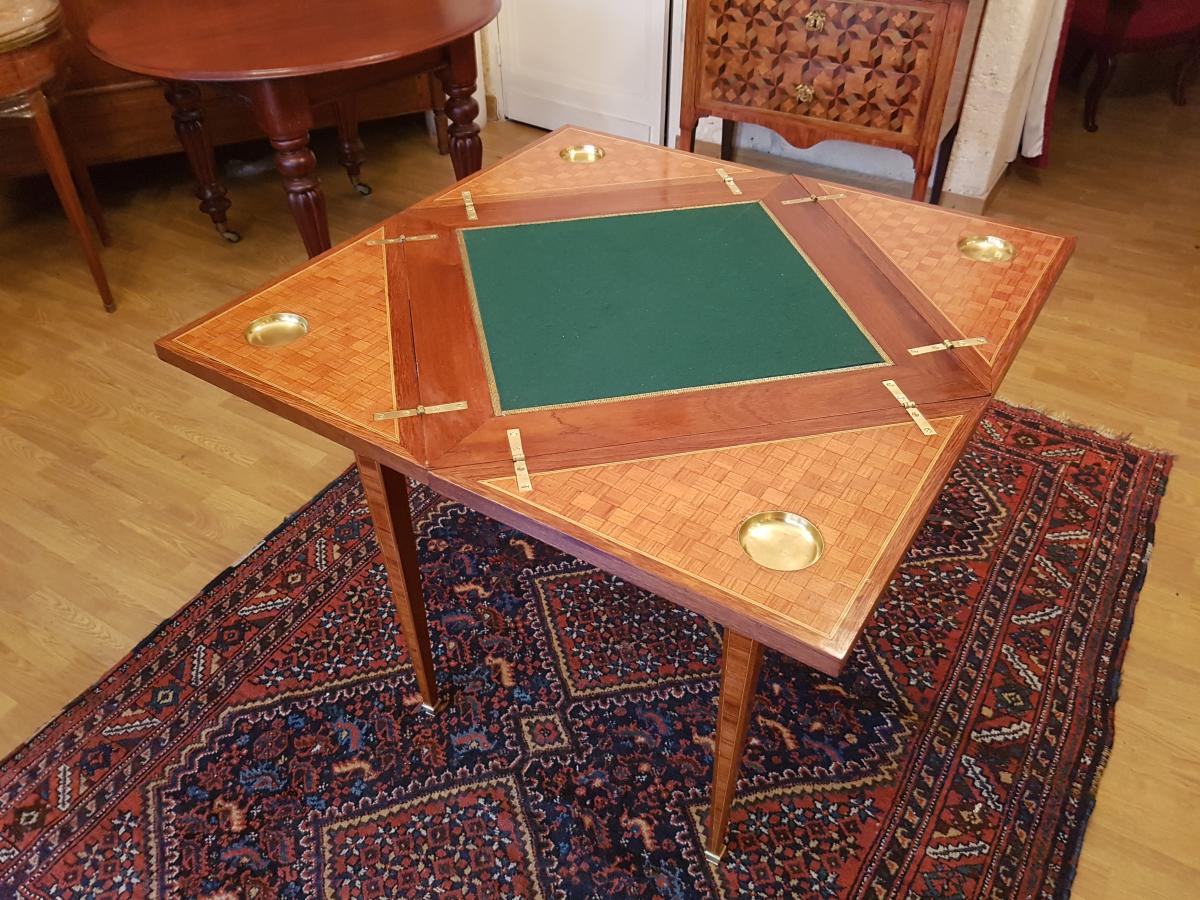 Game Table "handkerchief"-photo-2