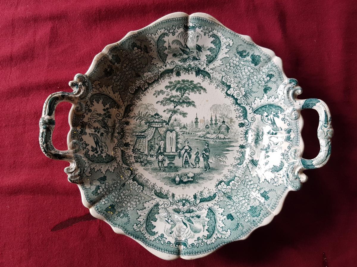 Banette In Fine Earthenware Bordeaux