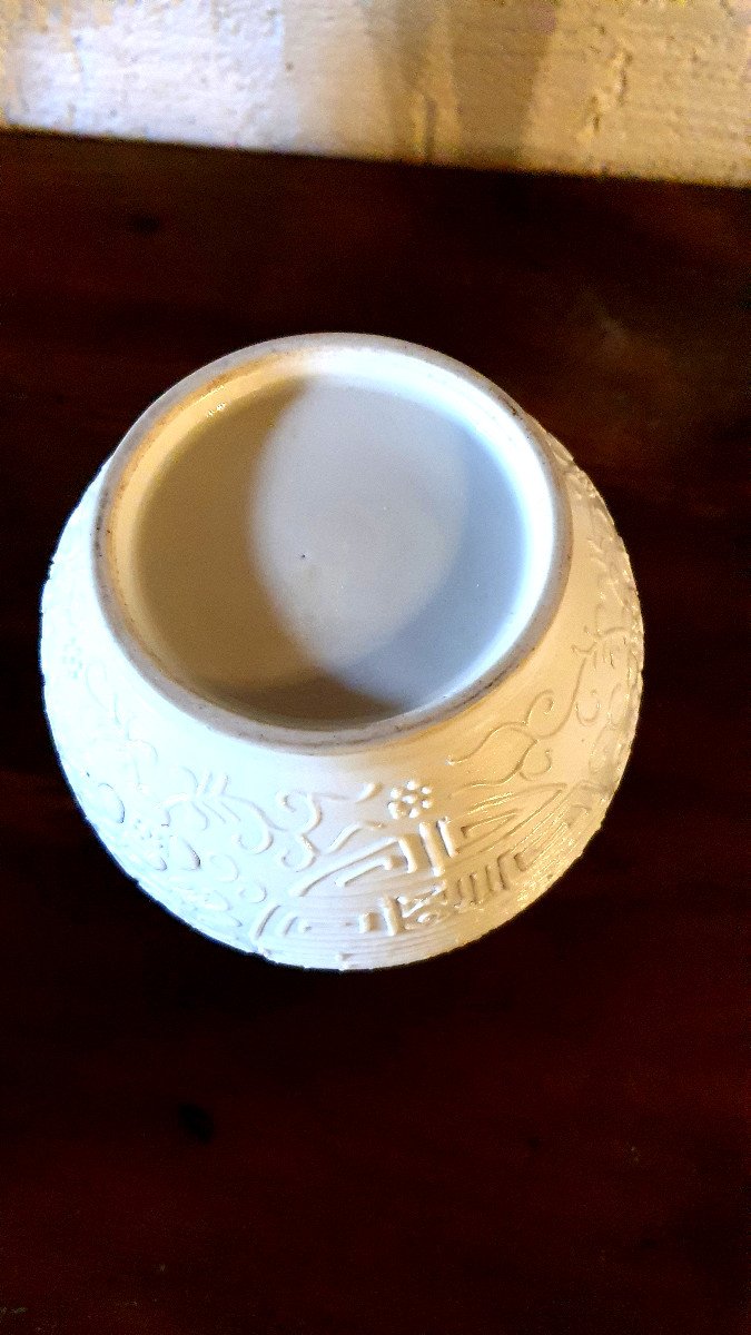 Chinese Porcelain Vase-photo-3