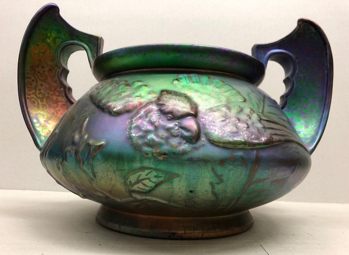 Massier Jérome (1850-1926) Vallauris - "Rare et important cache-pot en céramique irisée"