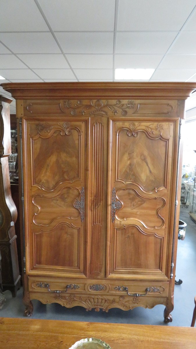 Sennecey Le Grand's Wardrobe