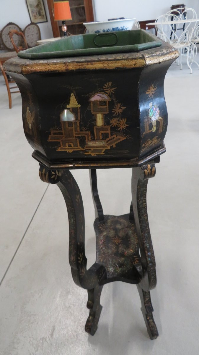 Napoleon III Planter-photo-8
