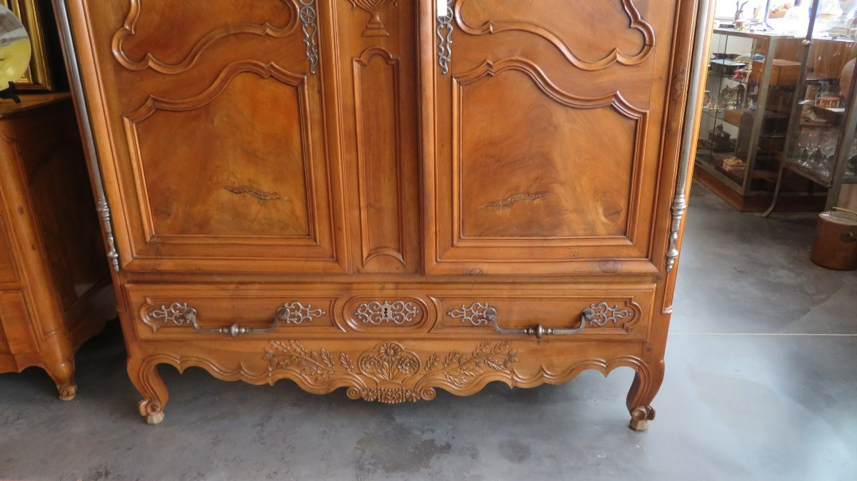 Sennecey The Great's Wardrobe-photo-4