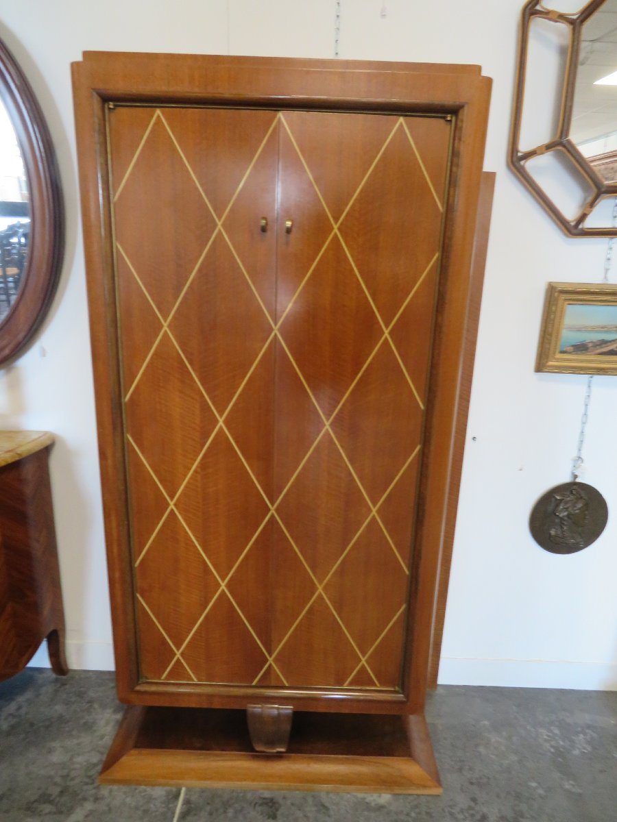 Art Deco Bar