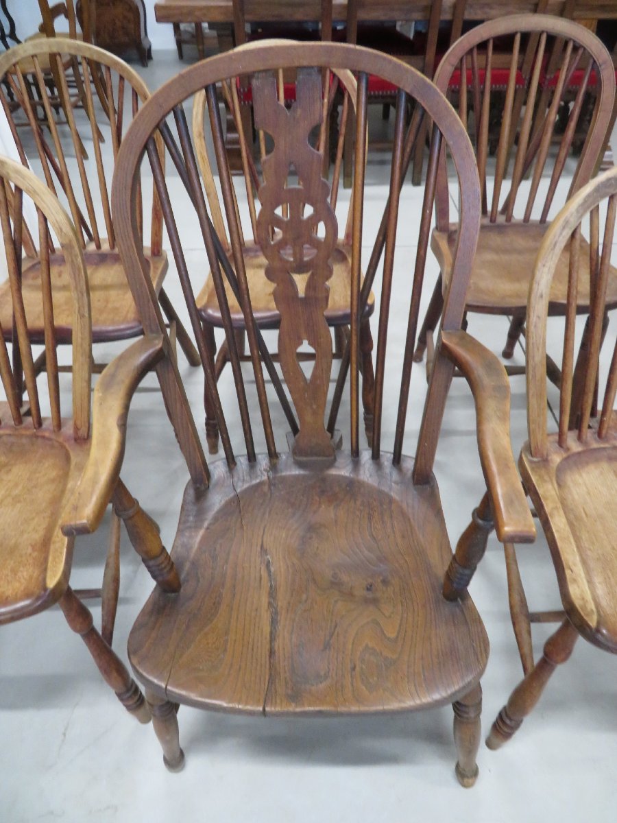 5 Chairs And 1 Winsor-style Armchair-photo-3