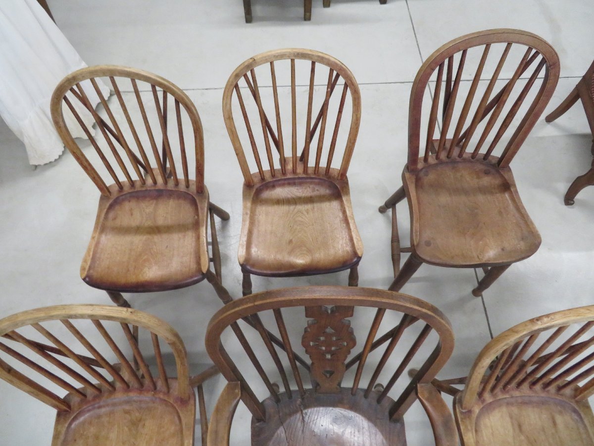 5 Chairs And 1 Winsor-style Armchair-photo-1