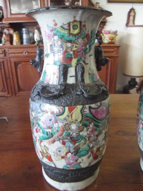 Pair Of Chinese Vases-photo-4