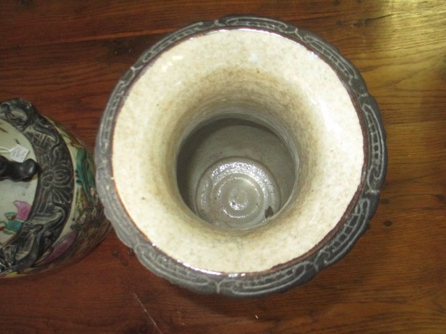 Pair Of Chinese Vases-photo-5