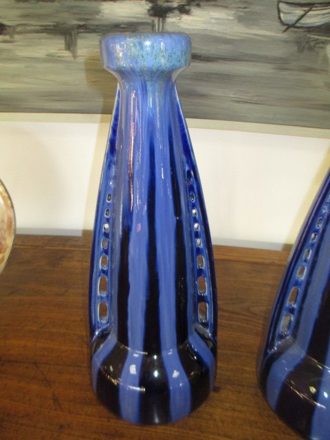 Pair Of Art Deco Vases-photo-3