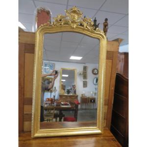 Miroir doré de style Louis XV