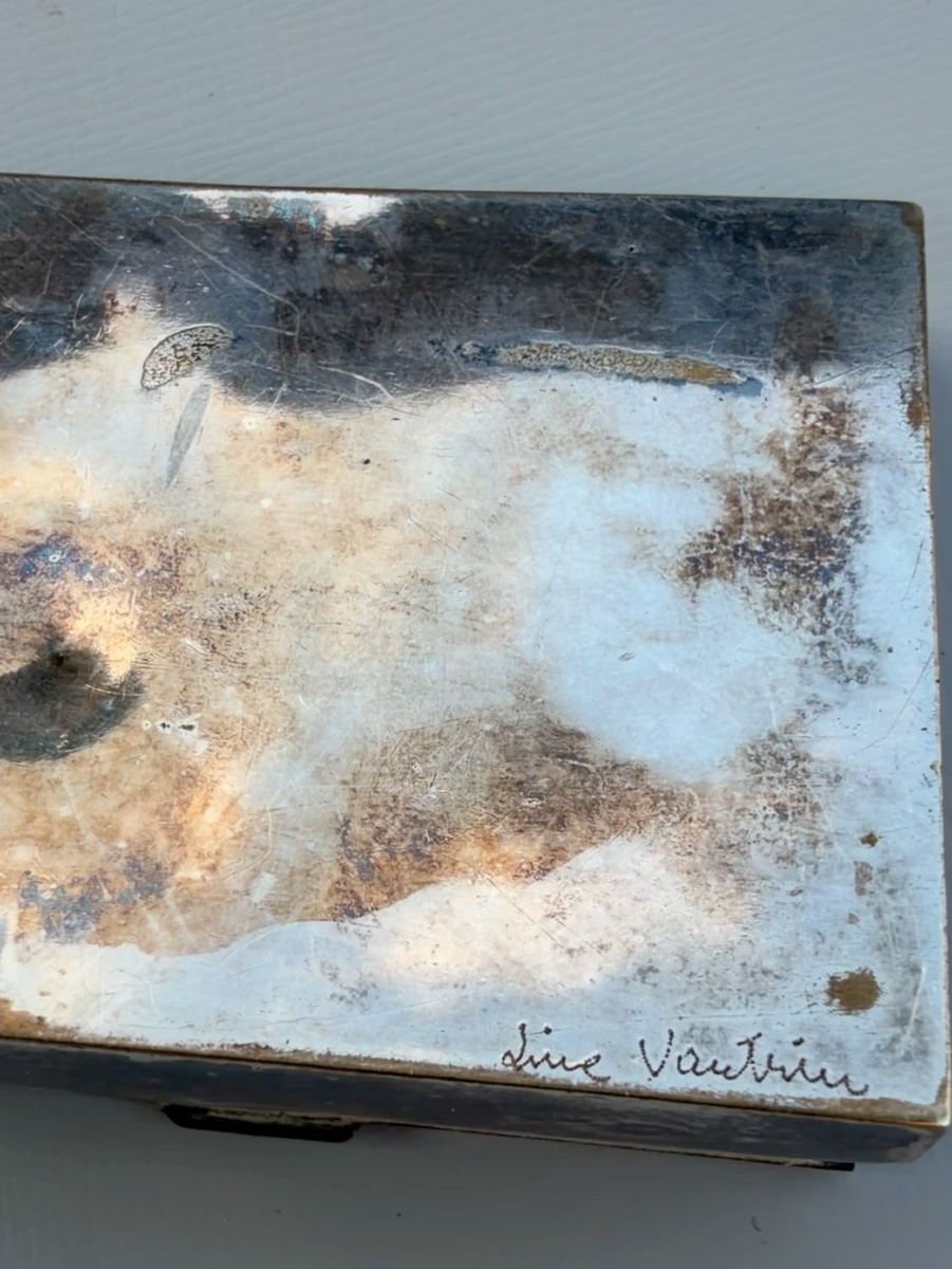 Line Vautrin Powder Box-photo-3