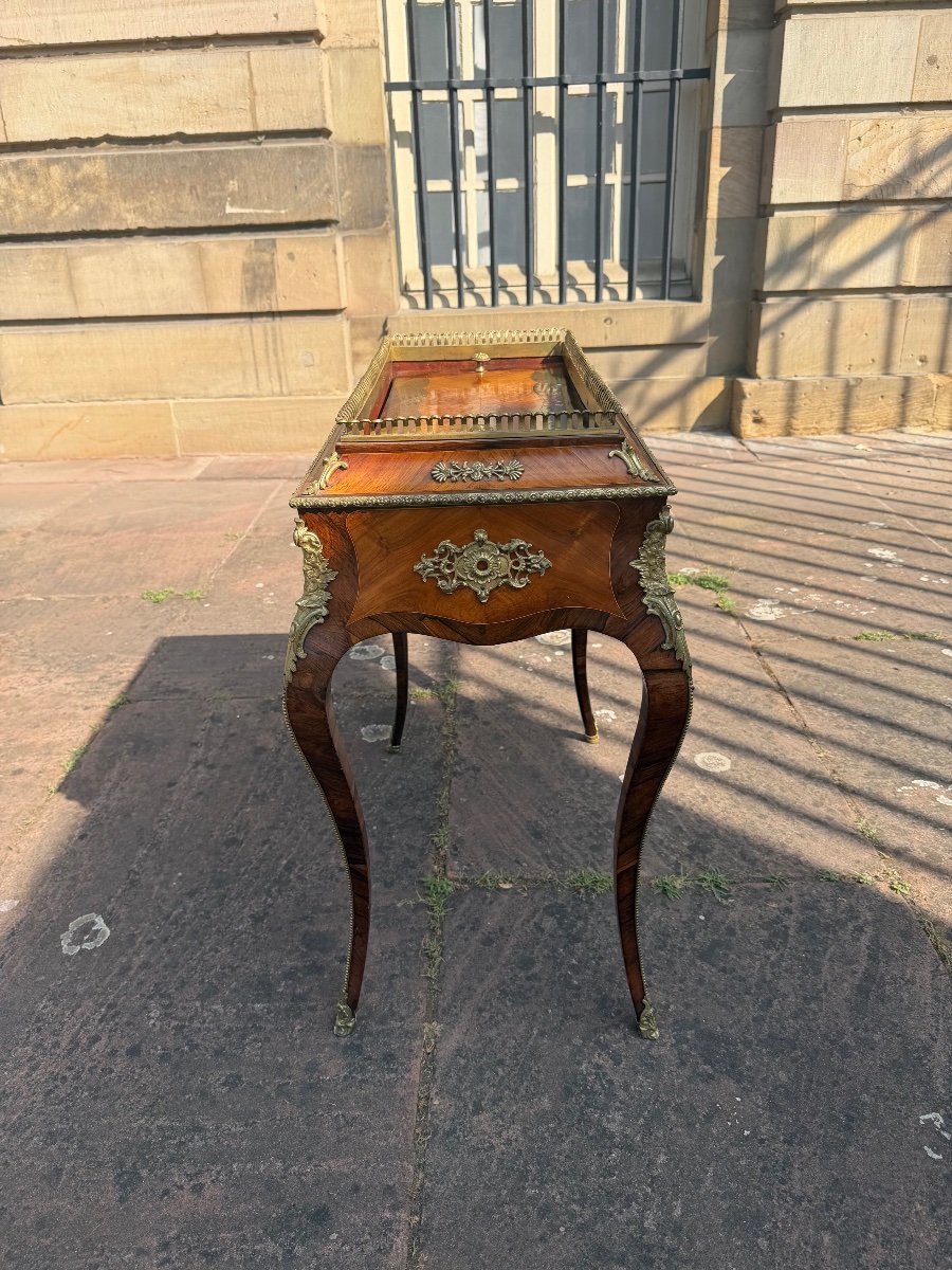 Jardinière Napoleon III avec plaque de Sèvres -photo-3