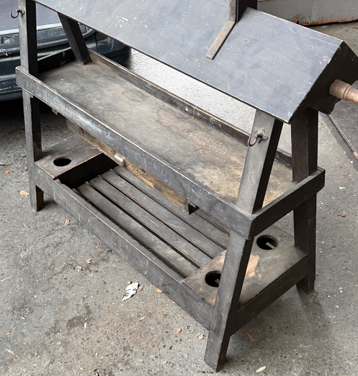 Stable Rack For Saddles -photo-2