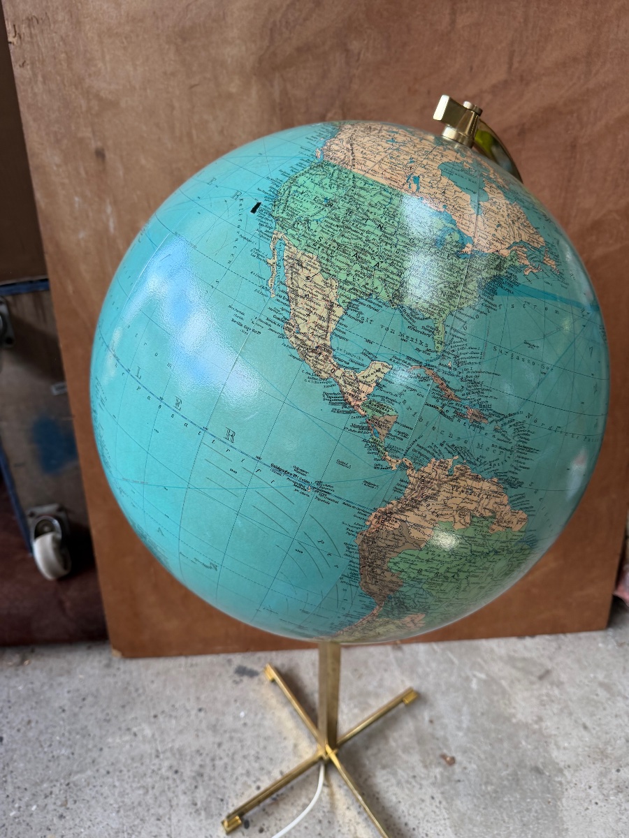 Lampadaire globe éclairant -photo-4