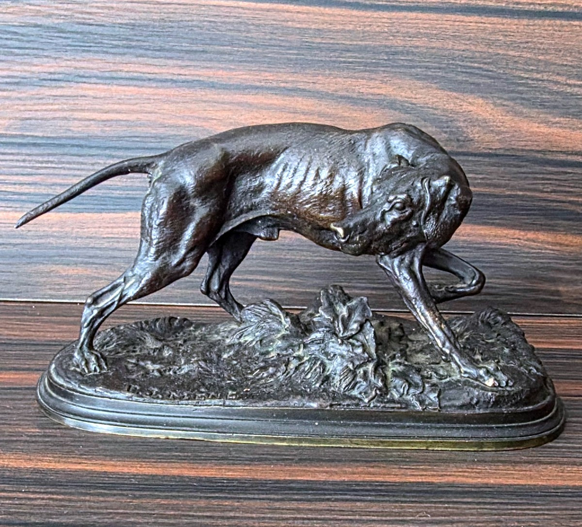Pierre-Jules MÈNE (Paris, 1810 - 1879) Chien braque à l'arrêt.