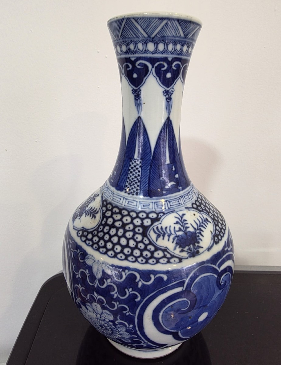 White And Blue Asian Vase 