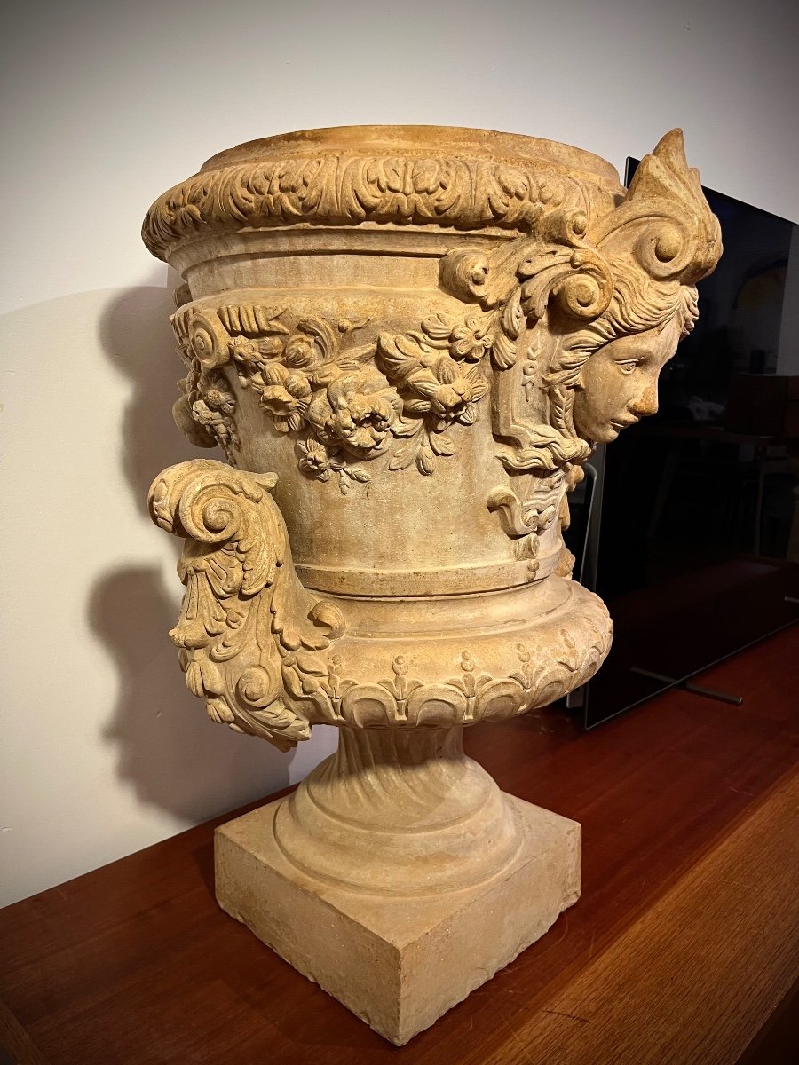 Medici Terracotta Vase -photo-1