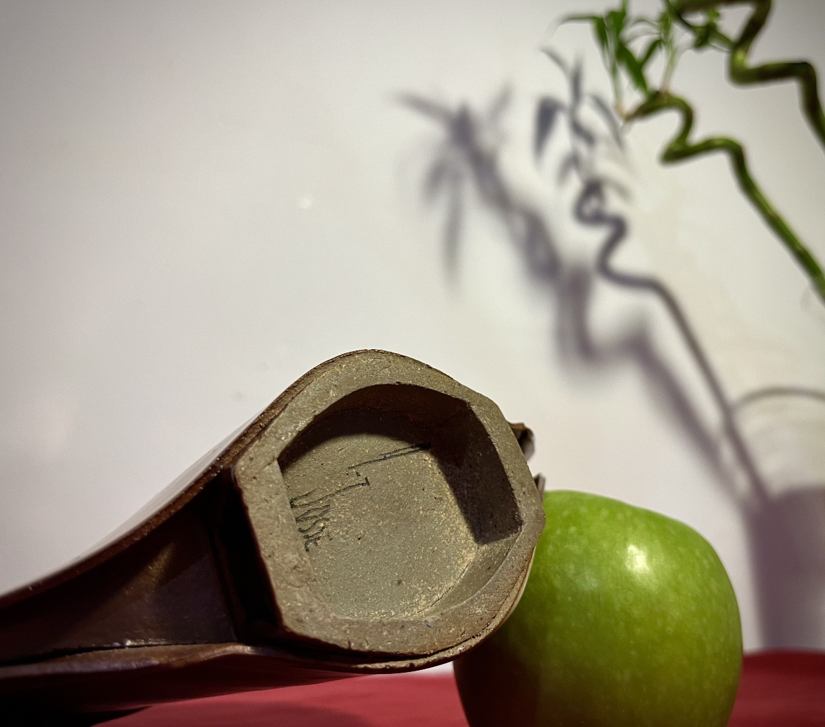 Agnès Josse - 20th Century Lenticular Ceramic Vase -photo-1