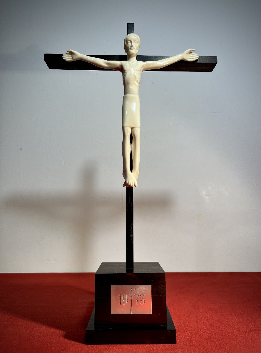 Christ en ivoire par J.Castan Pirmado-photo-4