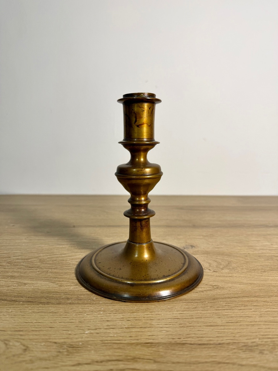 Bougeoir À Balustre En Bronze XVIle