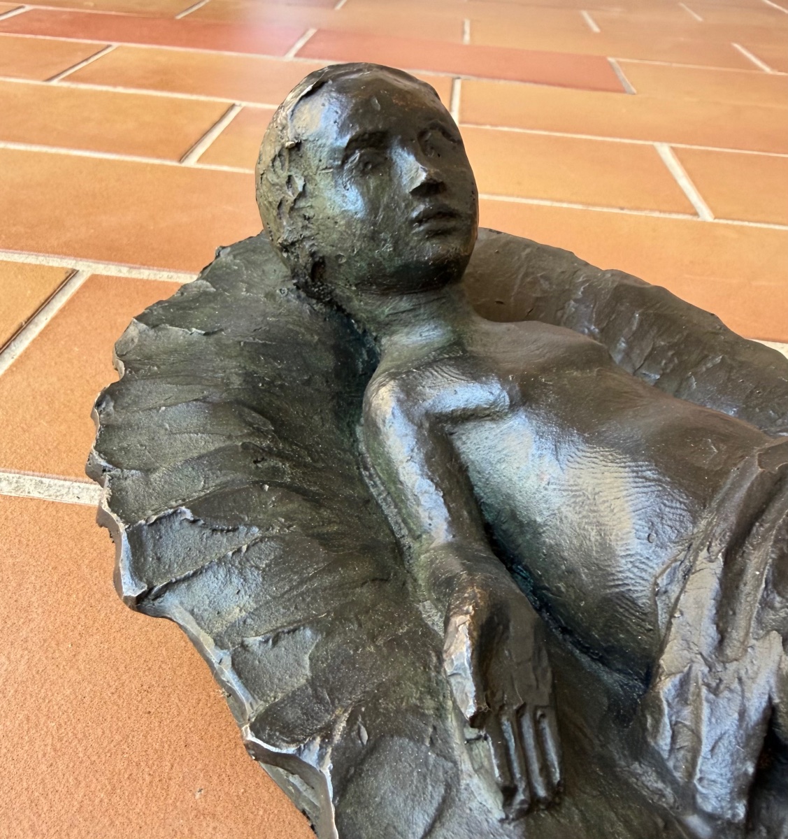 Enfant Jésus dans son berceau de paille - Bronze brutaliste circa 60-photo-3