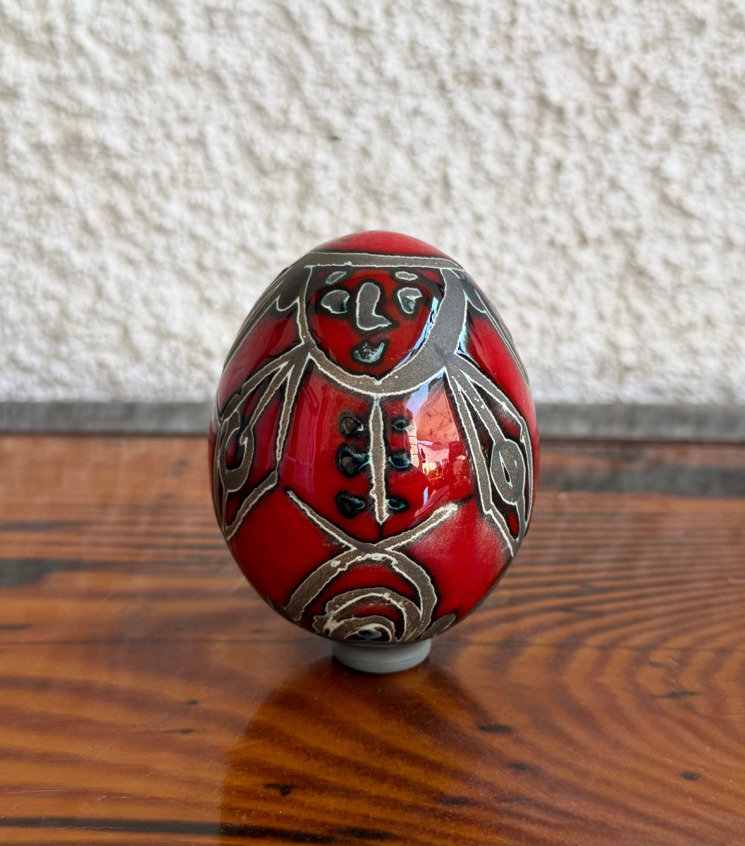 Œuf en céramique atelier Madoura circa 1960