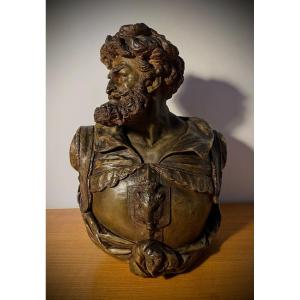 Buste De Chevalier En Terre Cuite 
