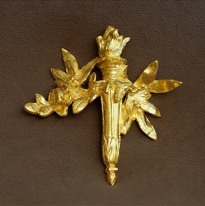 Deux petits frontons en bronze doré XIX ème .-photo-2