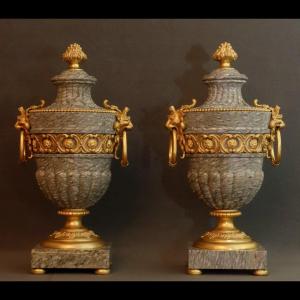 Paire d'Importants Vases Louis XIV XIXème