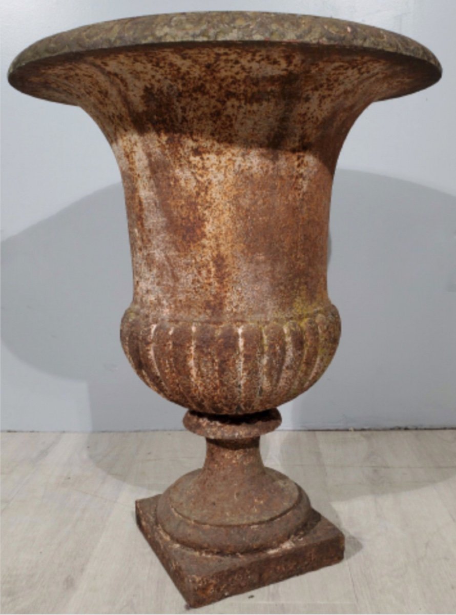 Medici - Pair Of 19th Century Vases