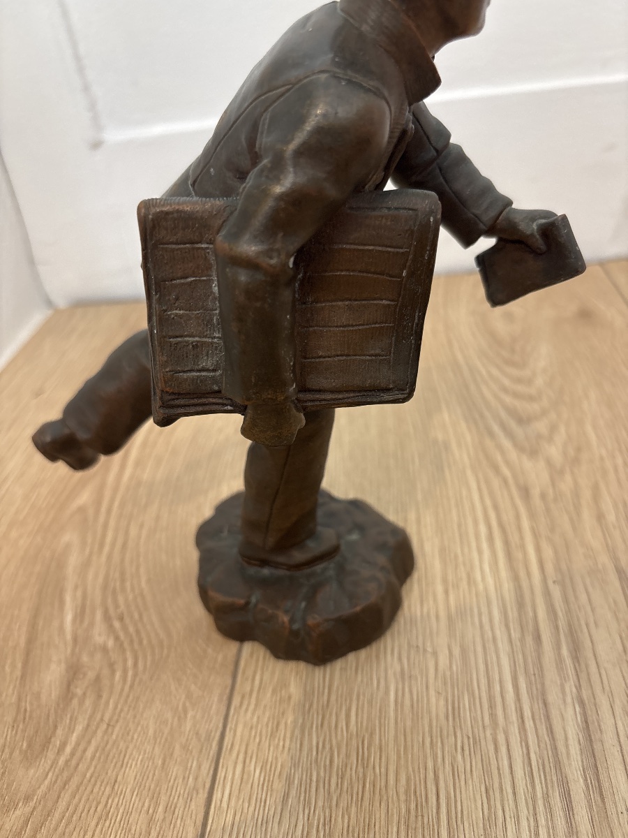Bronze signé Eutrope Bouret – Jeune vendeur de presse – XIXᵉ siècle-photo-3