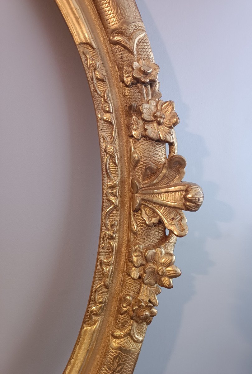 Louis XIV Period Oval Frame Gilded With Gold Leaf-photo-2