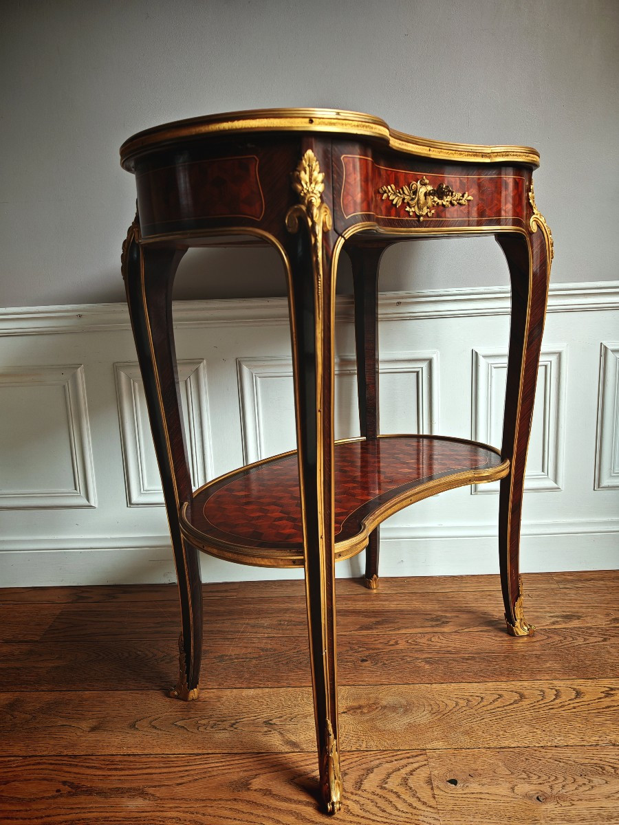Louis XV Style End Table-photo-2