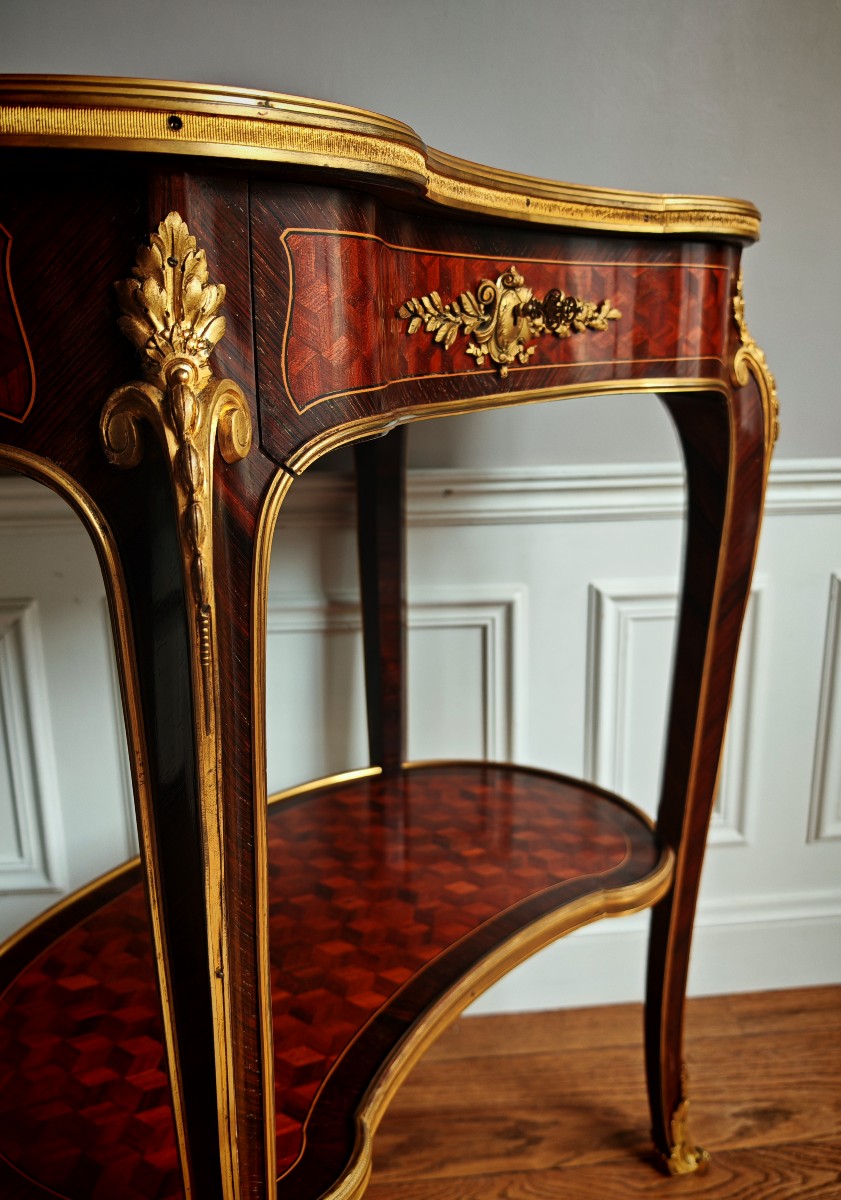 Louis XV Style End Table-photo-3