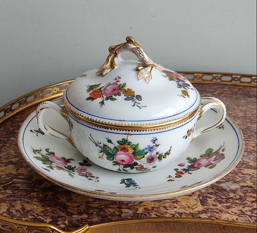 Bouillon Bowl And Its Display Stand