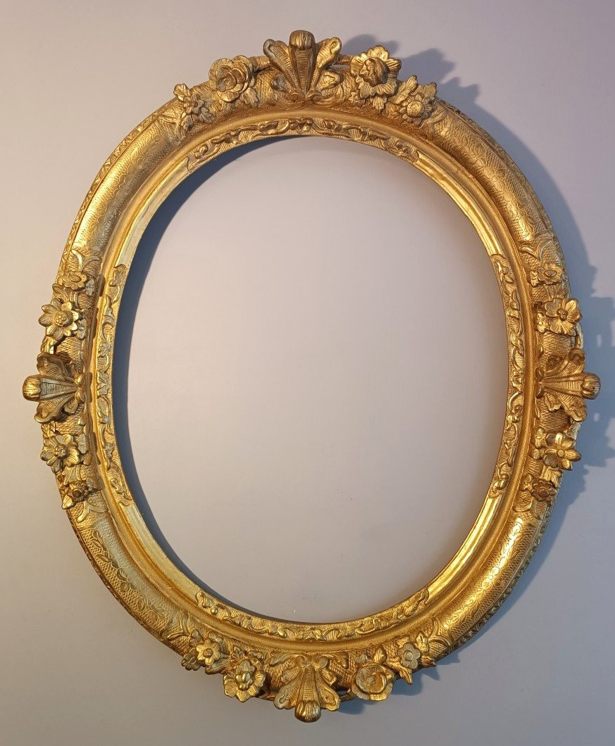 Cadre Oval d'époque Louis XIV Doré à La Feuille d'Or-photo-1