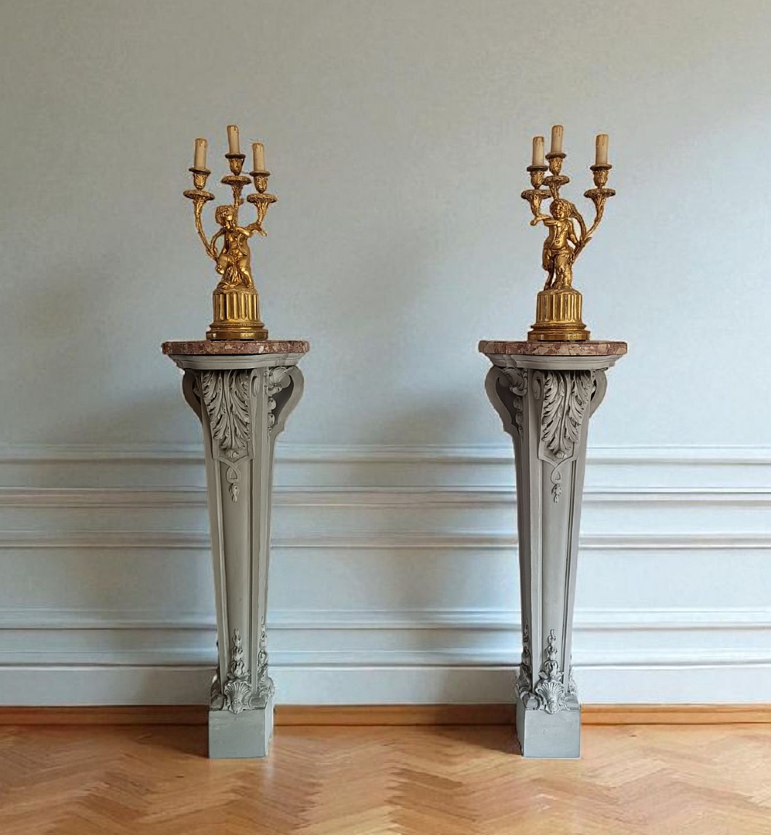 Pair Of Carved Wooden Columns With Aleppo Breccia Marble Tops.-photo-3