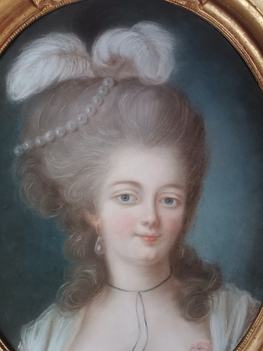 French School, 18th Century, Pastel Portrait Of A Young Girl -photo-3