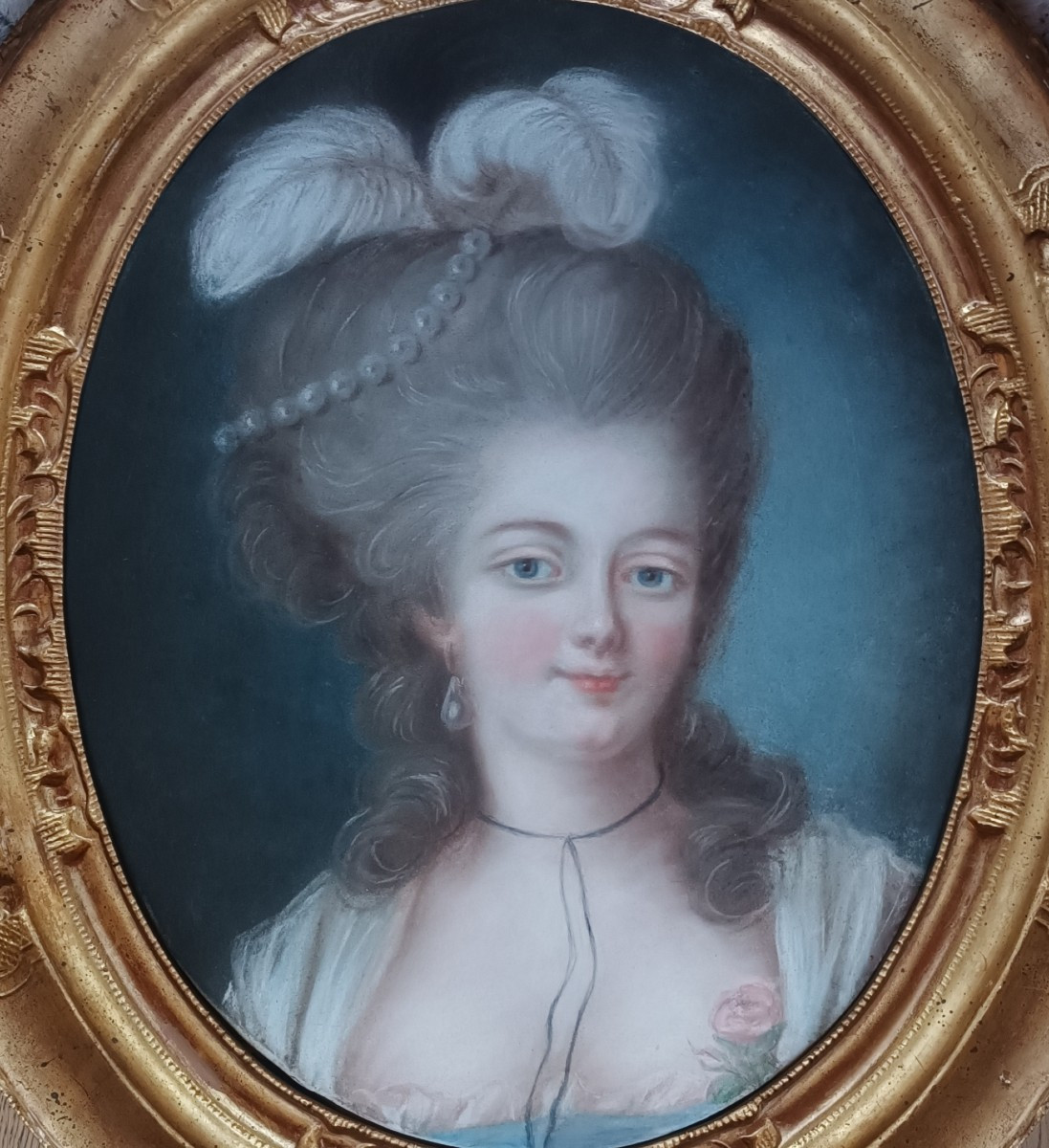 French School, 18th Century, Pastel Portrait Of A Young Girl -photo-3
