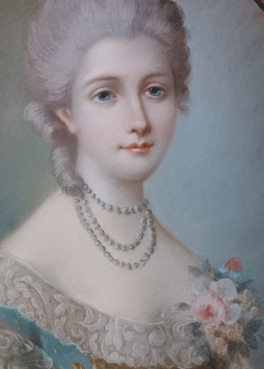 Pair Of Portraits Of Ladies With Flowers-photo-4