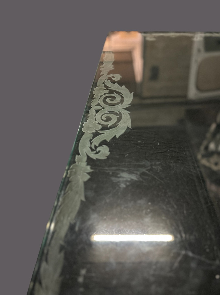 Rare Table Basse Sculpturale en forme d'Ours en Bronze- Patine verte et Plateau en Verre Gravé -photo-4