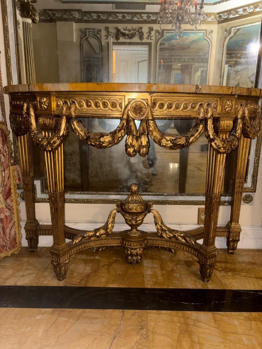 Console de style Louis XVI 