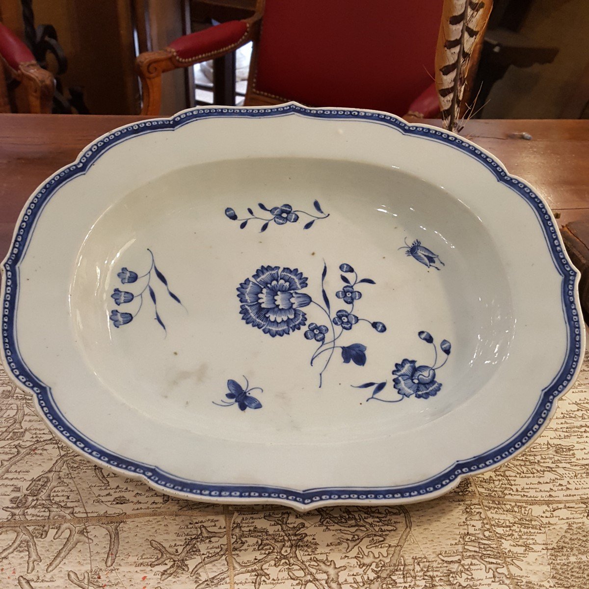 Chine XVIIIème : plat au papillon