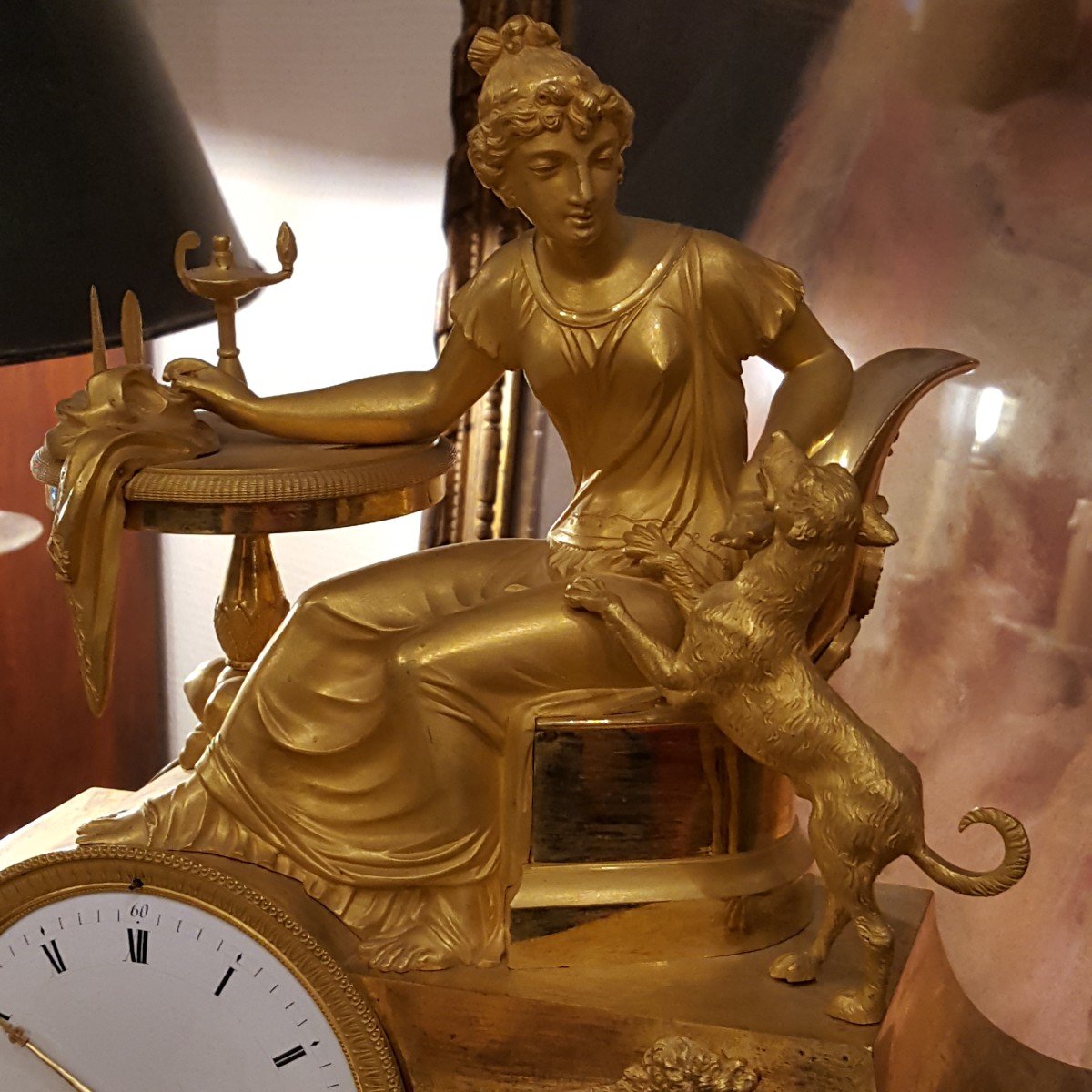Empire : Pendule Bronze Doré " La Jeune Femme Et Son  Chien .-photo-3