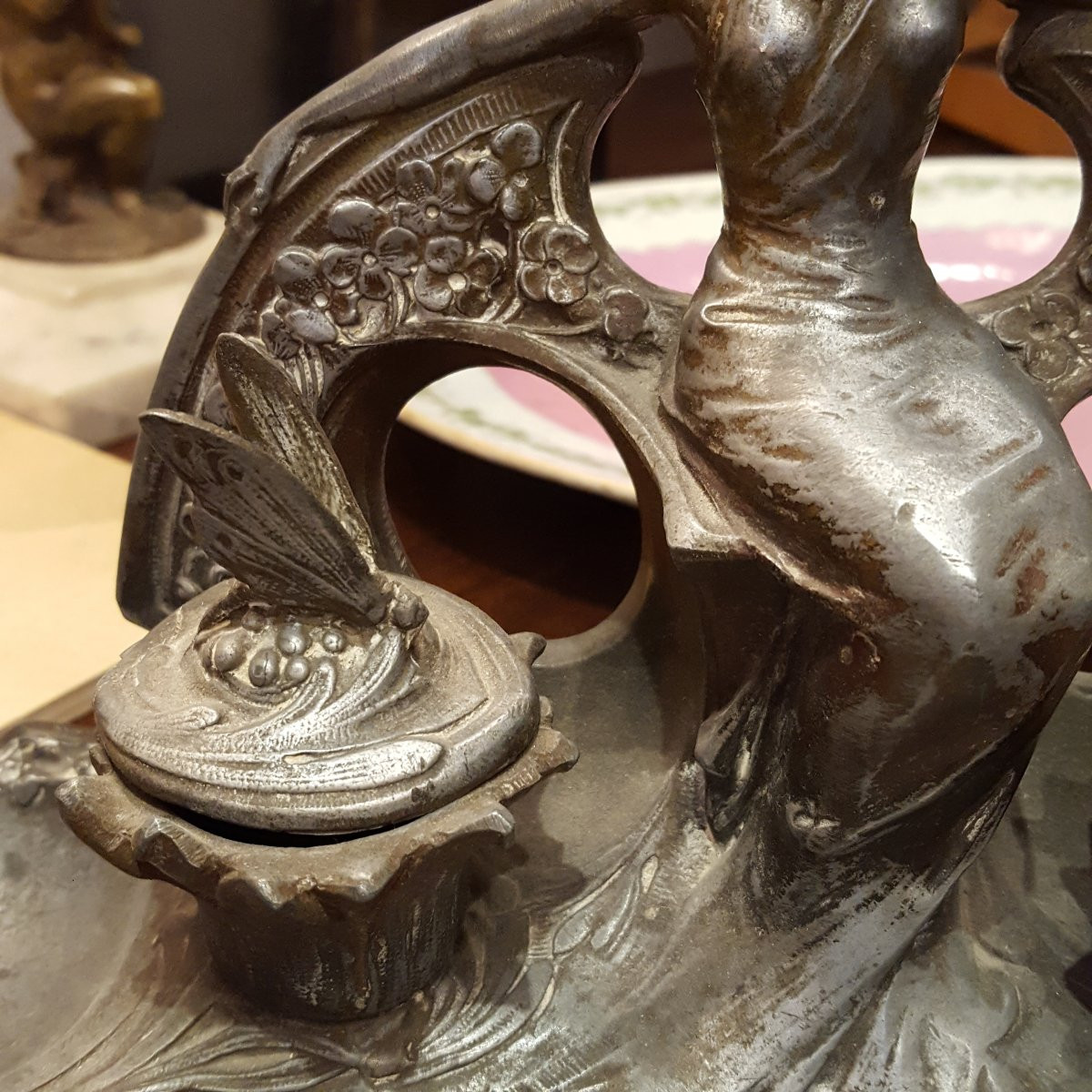 Art Nouveau : Encrier Femme Aux Papillons-photo-2