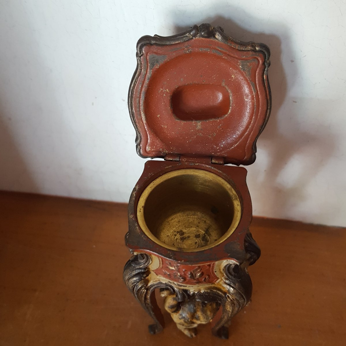 Chat et Meuble Miniature Encrier-photo-3