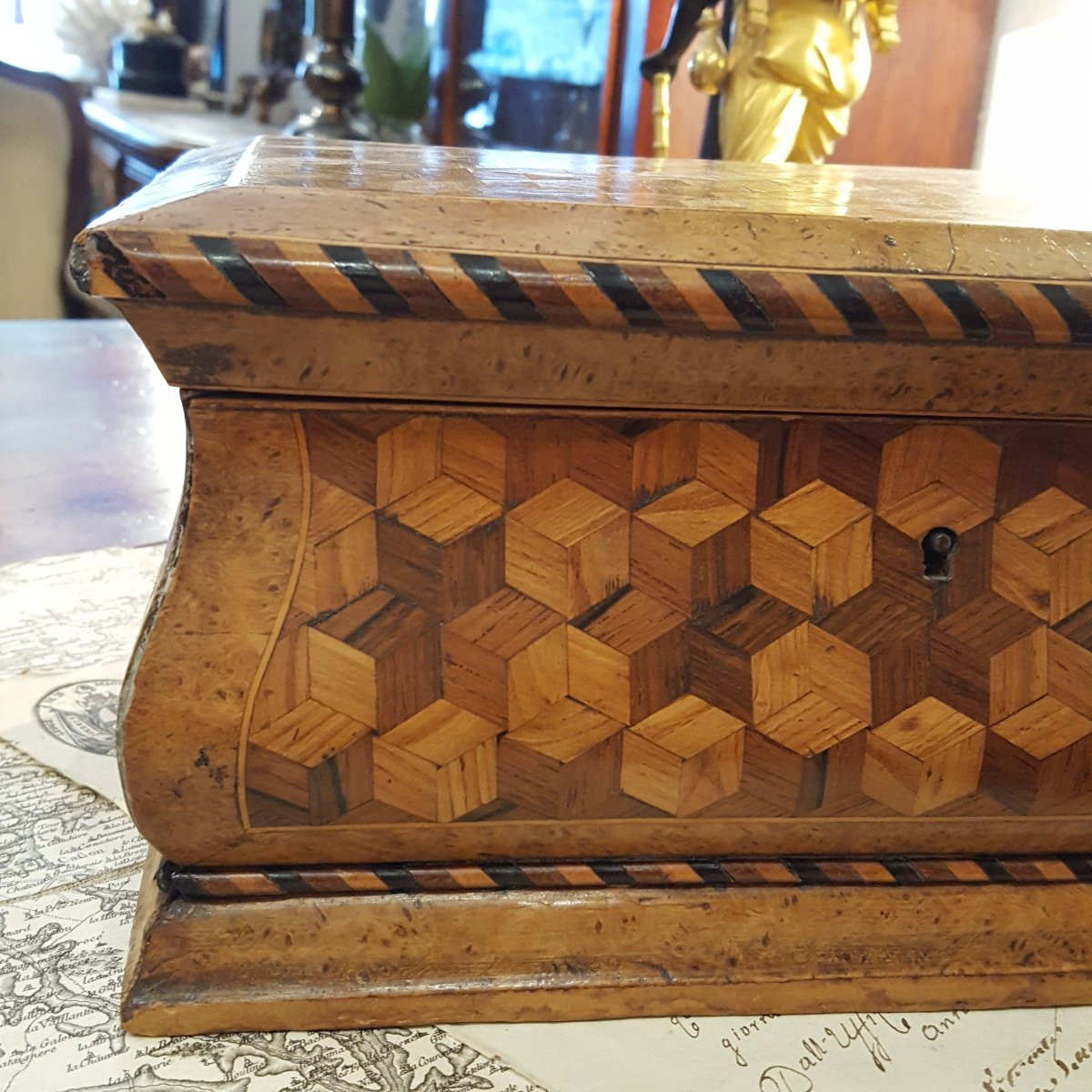 19th Century Curved Marquetry Box-photo-3