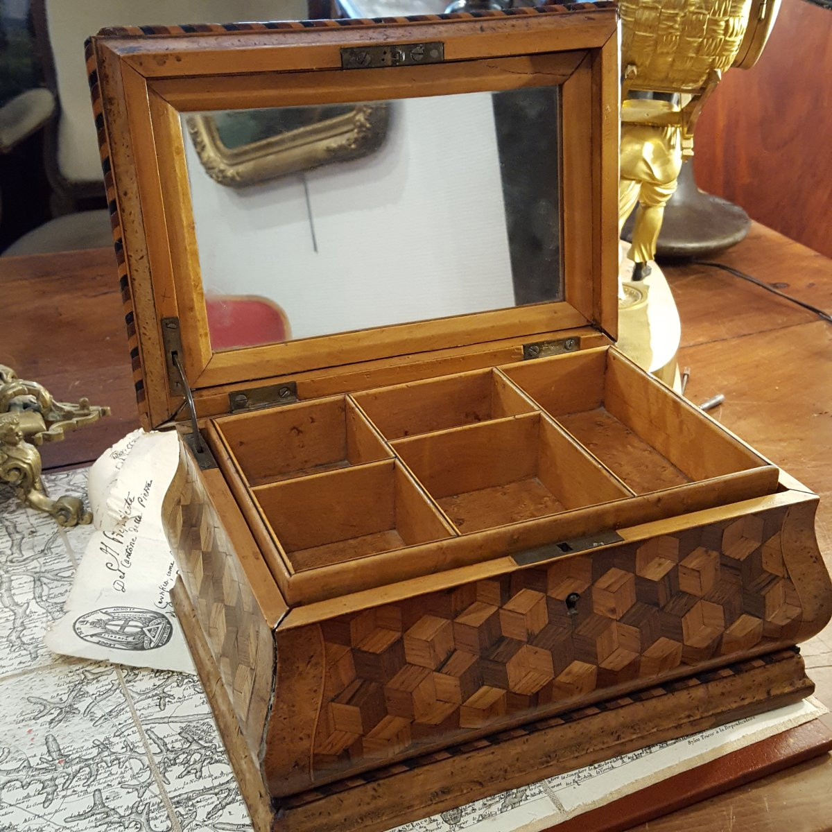 19th Century Curved Marquetry Box-photo-6