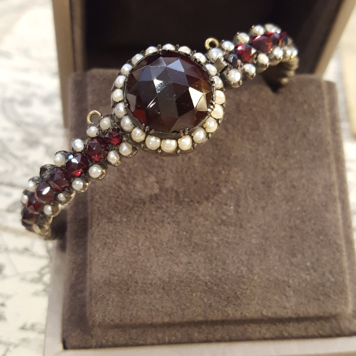 Garnets And Pearls 19th Century Bangle Bracelet-photo-4